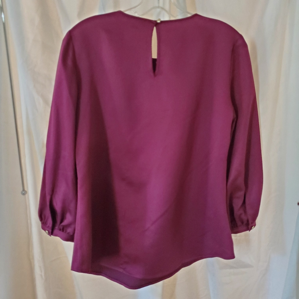 Blouse - Picture 2 of 3